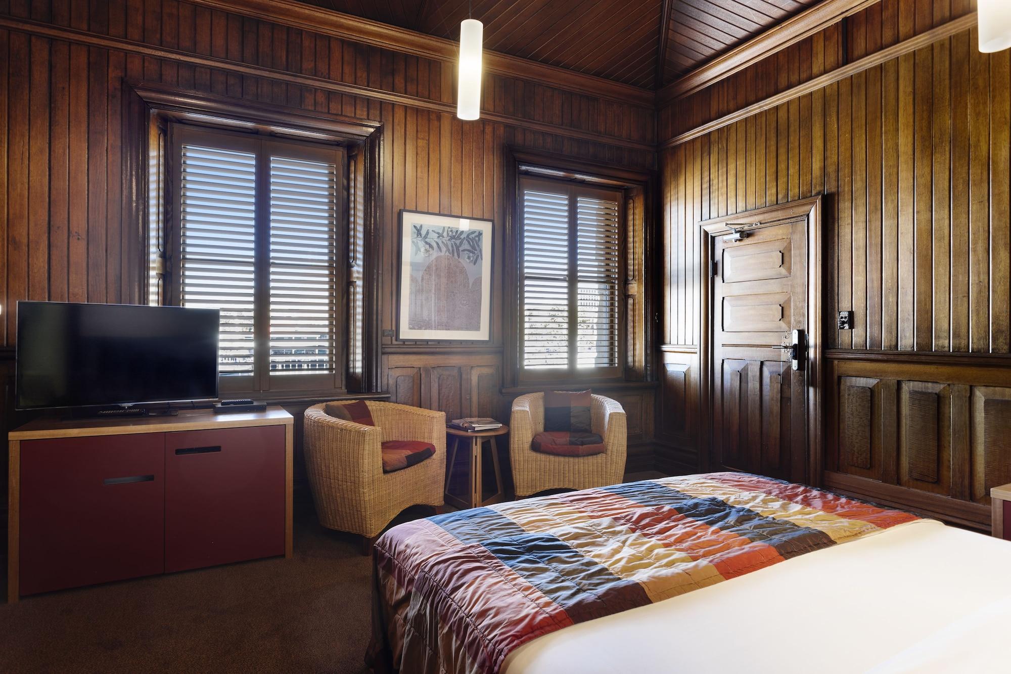 โรงแรมเดอะเฮนรี่โจนส์อาร์ท โฮบาร์ต ภายนอก รูปภาพ A room at the hotel