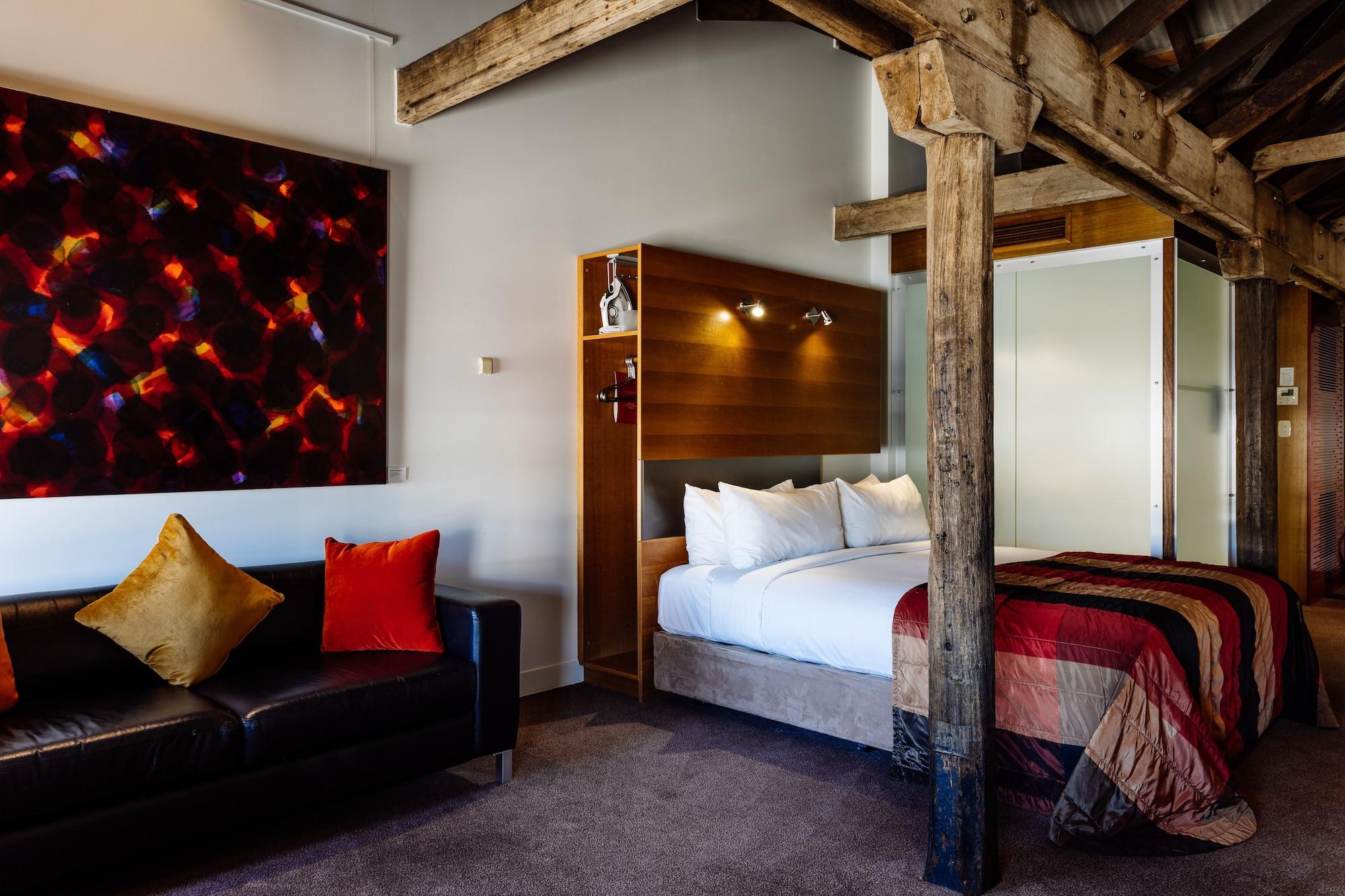 โรงแรมเดอะเฮนรี่โจนส์อาร์ท โฮบาร์ต ภายนอก รูปภาพ A room at the hotel